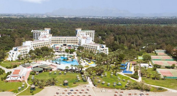 Crystal Tat Beach Golf Resort &amp; Spa